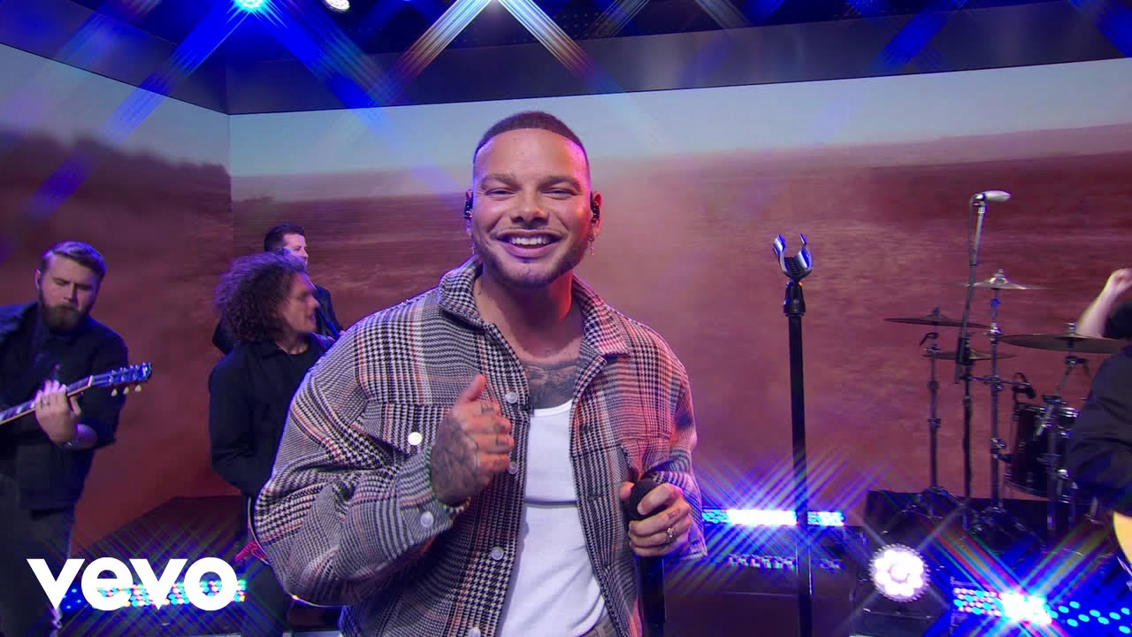 Marshmello, Kane Brown - Miles On It (Live on GMA3) Marshmello, Kane Brown - Miles On It (Live on GMA3)