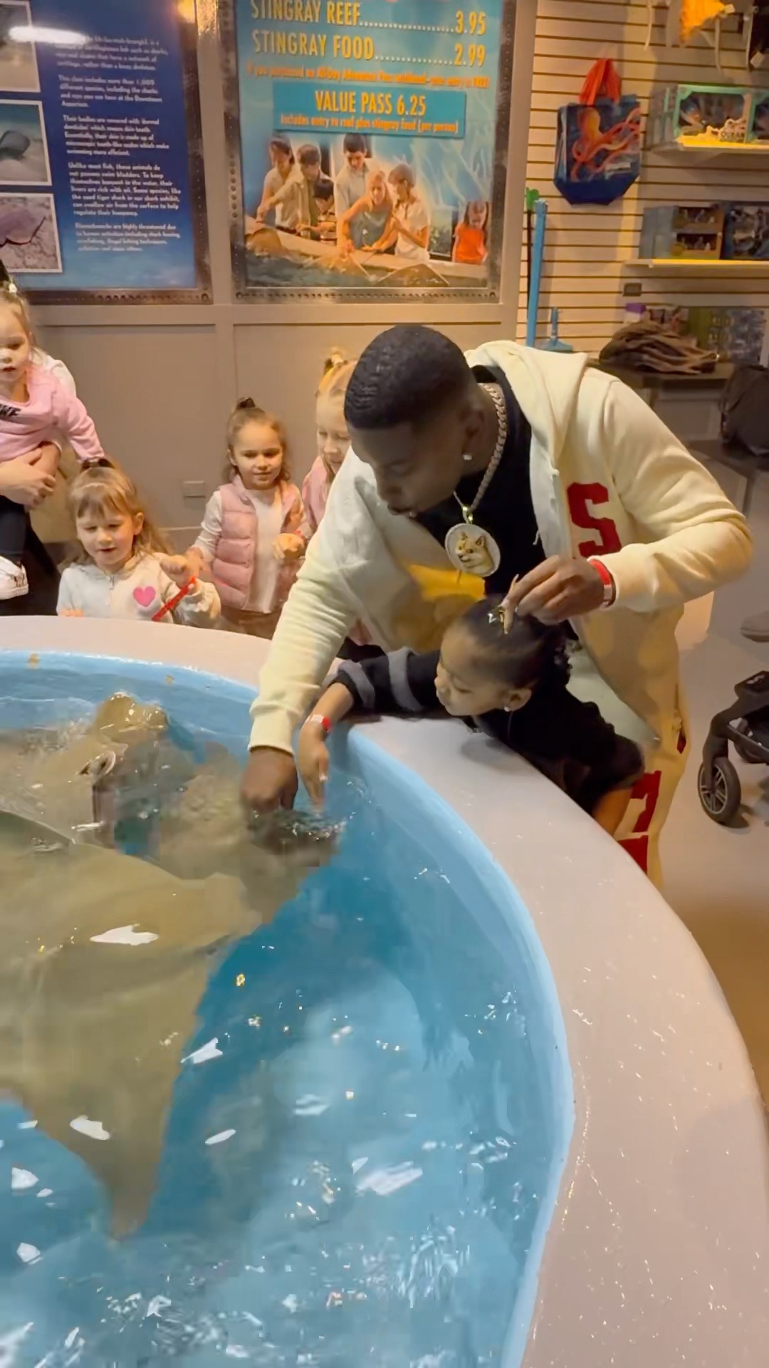 Londyn almost got bit by a stingray #shorts
