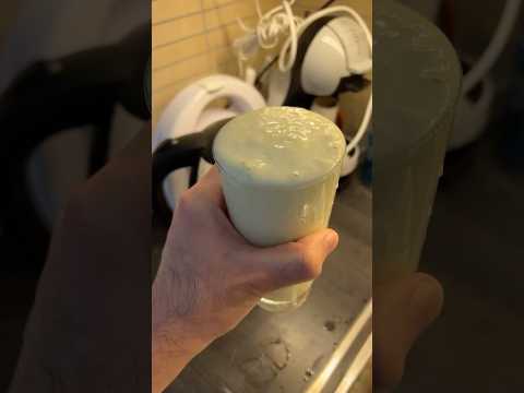 كوكتيل فاكهة القشطة والأفوكادو مع العسل كوكتيل عصير طبخ فواكه قشطة عسل