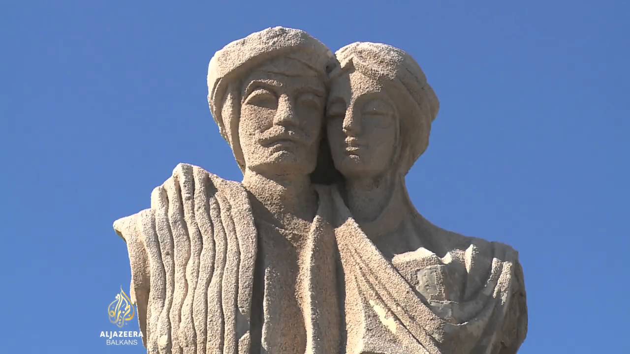 مدينة دهوك مزينة بالأعمال الفنية