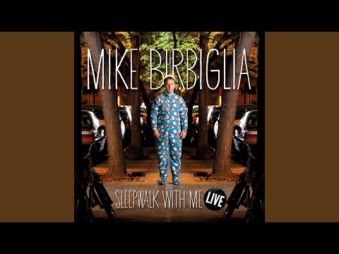 Video: Mike Birbiglia nettoverdi: Wiki, gift, familie, bryllup, lønn, søsken