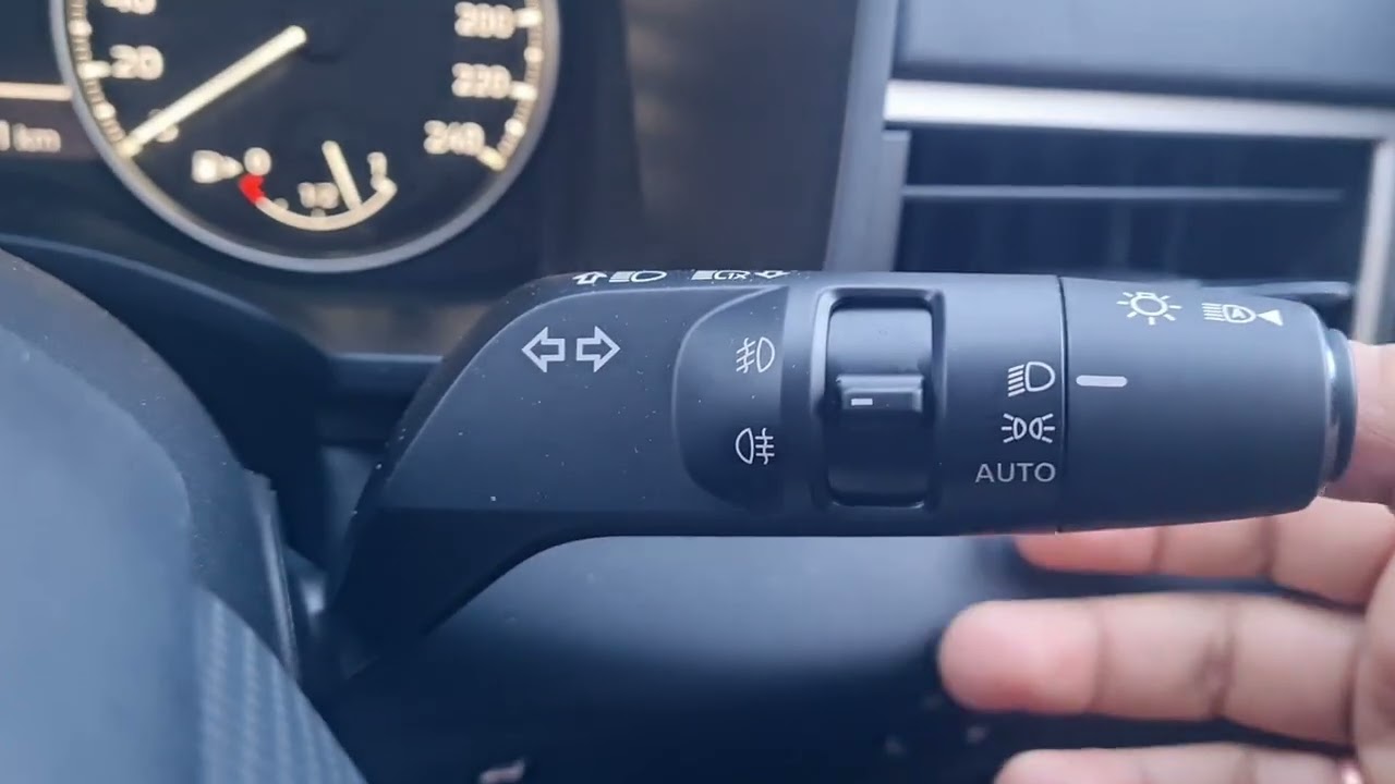 Obejrzyj Turning on and off the fog lights in Mitsubishi Outlander 24MY w YouTube Obejrzyj Turning on and off the fog lights in Mitsubishi Outlander 24MY w YouTube