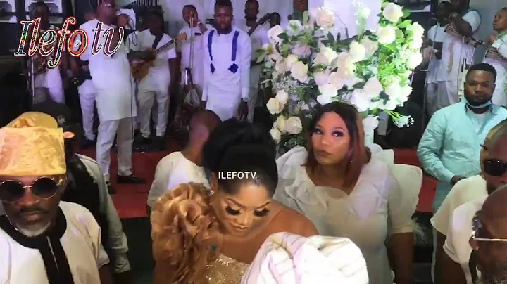 OLABISI OMOLOGBA LOGBA DANCE LIKE NEVER BEFORE ON 45TH BIRTHDAY CELEBRATION