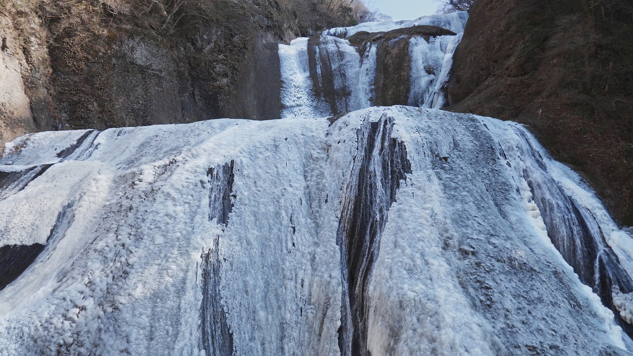 袋田の滝の氷瀑 / 冬景、氷瀑、滝、氷、氷結、川 / 【短編動画で見る日本の四季の風景・景色・自然】