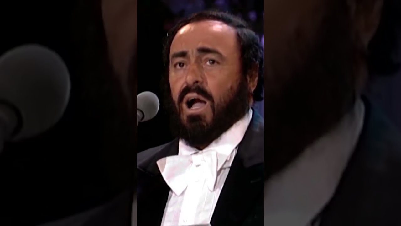 Luciano Pavarotti Sings Schubert S Ave Maria