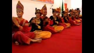 Tari Indang at Governor House