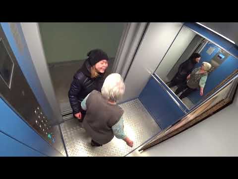Пранк  Портрет Путина в Лифте  Жители подъезда в шоке