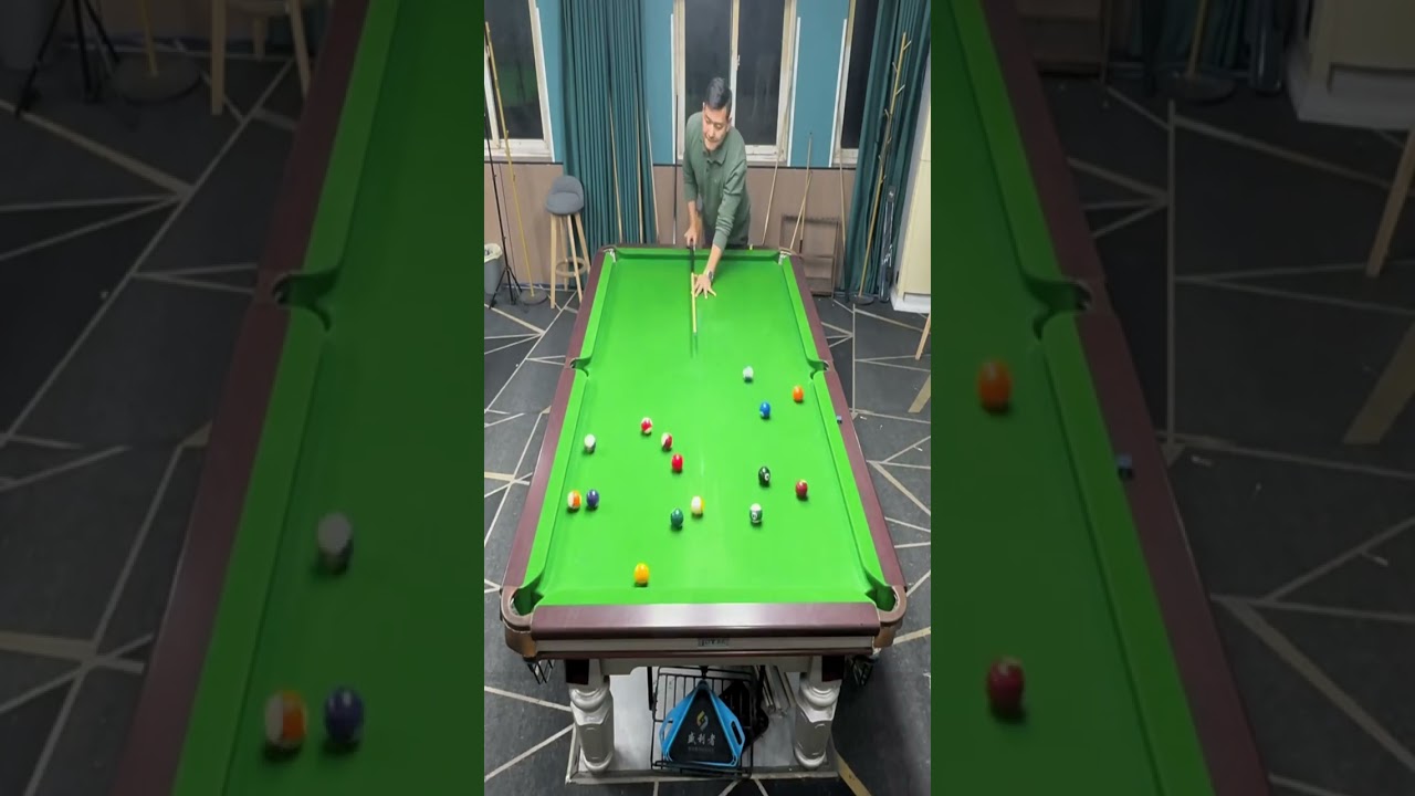 Billiards Razor-Edge 8-Ball on the Edge 