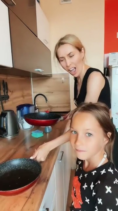 Как научить дочку наводить порядок 😜 - YouTube