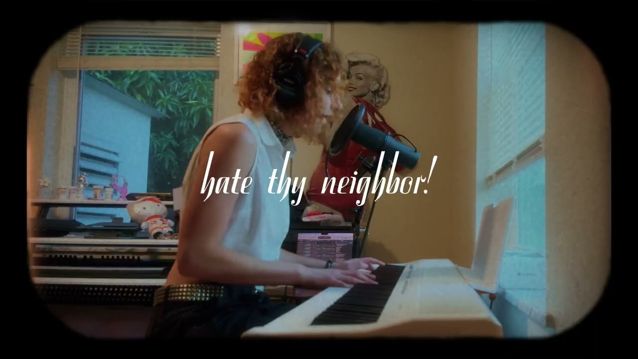 Earth to Eve - 'Have you heard the news?' (Live Version)