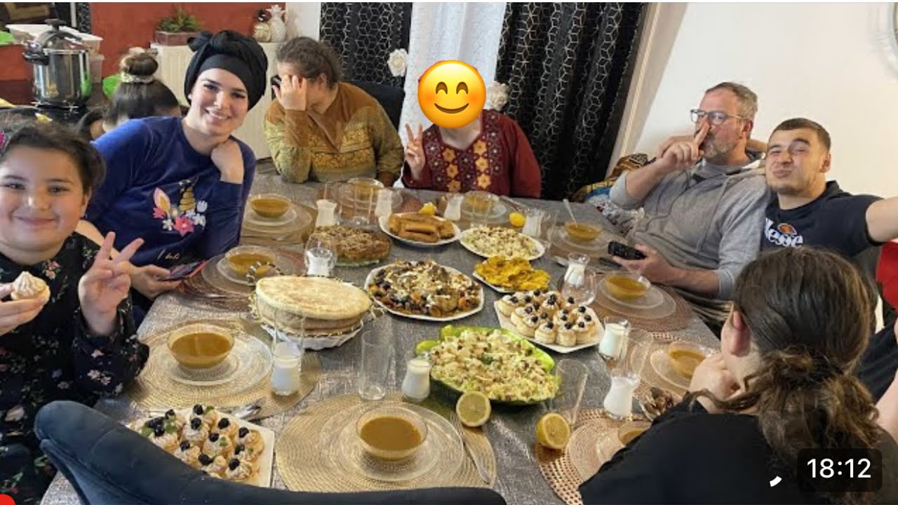 روتين رمضاني جزائرية طاولة الإفطار حضروها البنات كل وحدة حضرت وصفة أعطوني رائيكم كواليس في مطبخ