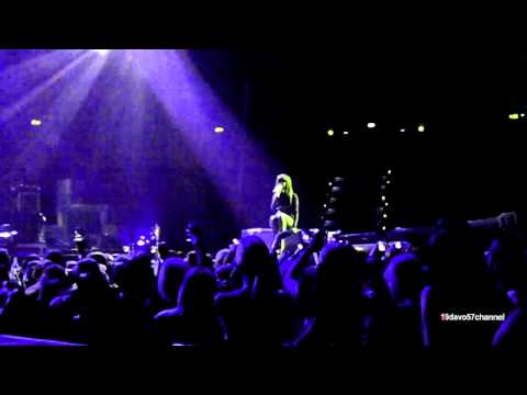 rihanna- love the way you lie part2-live from Brisbane 25th feb 2011