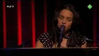 Norah Jones Live - Not my friend