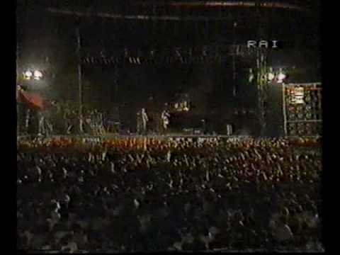 Siouxsie and the Banshees Live (Milan 19-07-82)