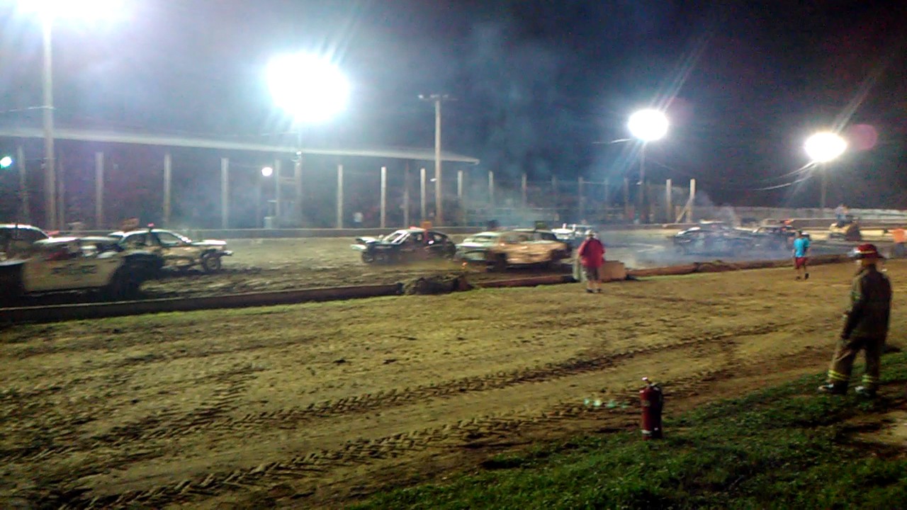 Madison Indiana demolition derby 2017 YouTube