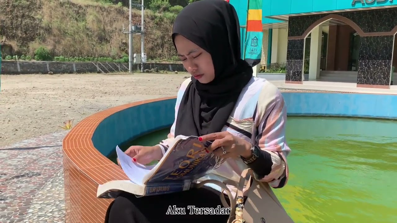 Titik Terang (Iklan Layanan Masyarakat: IAIN PAREPARE) by Ika Fitrahdayanti.