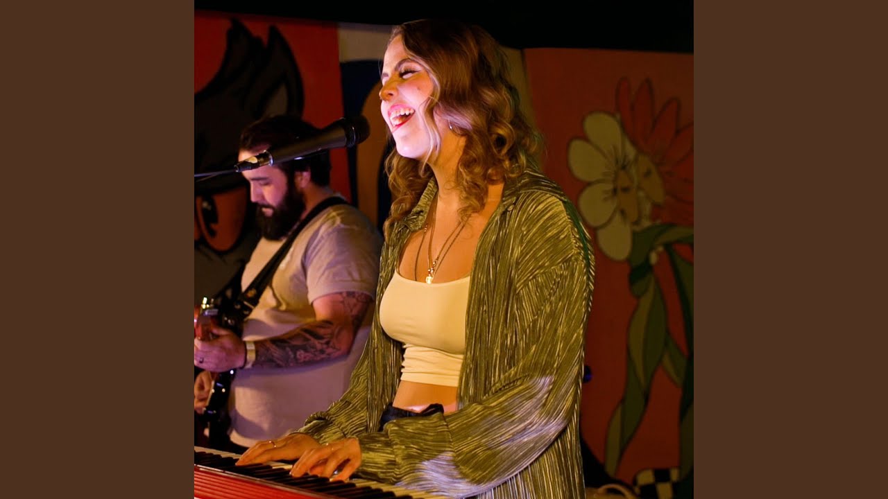 Tonton Dont Start Now (Live) di YouTube Tonton Dont Start Now (Live) di YouTube
