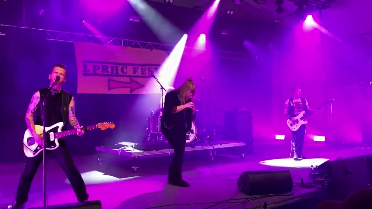 Kesämuisto - Puhelinseksi - Vieraita toisillemme