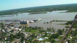 Aerial video of Ohio River April 29th 2011 flood Metropolis IL Illinois to Joppa IL part 1