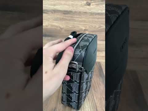 Чоловіча сумка через плече Lacoste Monogram чорна, компактна, класична барсетка Lacoste, сумка для телефону та документів, видео 1