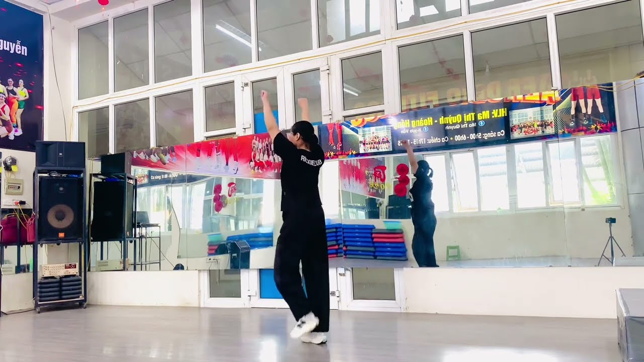 Dân vũ BÀI CA PHỤ NỮ VIỆT NAM / nhảy cùng hướng 