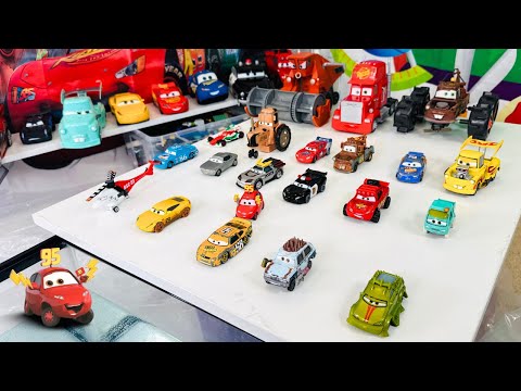 Disney Pixar Cars Toys | Disney Cars, Lightning McQueen, Tow Mater, Cars Movie, Disney Cars Movie