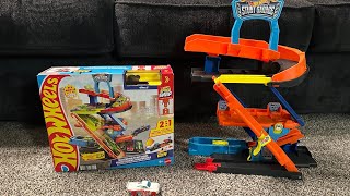 Hot Wheels Transforming Stunt Garage Playset - Unboxing, Demonstration, and Review