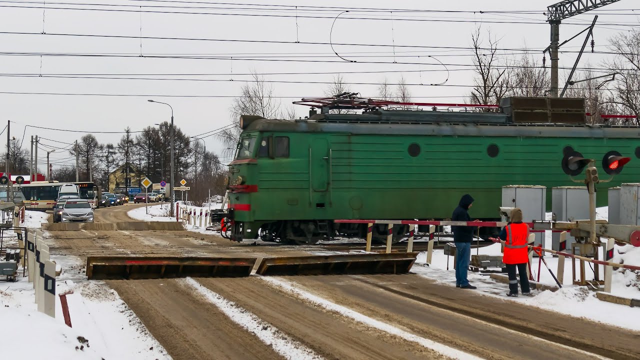 МЖД расчистит обзор на 254 переездах до конца года