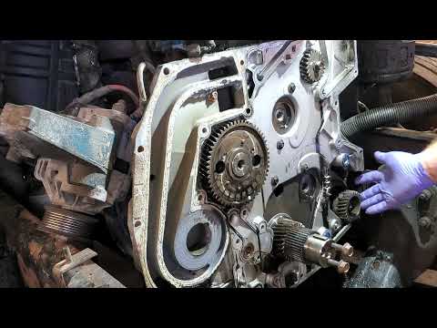 Video: Bagaimana cara melepas cam gear dari camshaft?