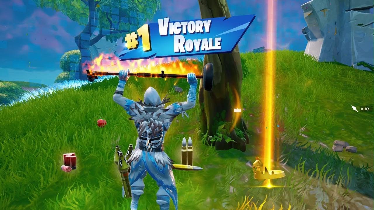 *NEW* MALE FROZEN RAVEN SKIN IN FORTNITE PS5 + A VICTORY ROYALE WIN! (SOLO)