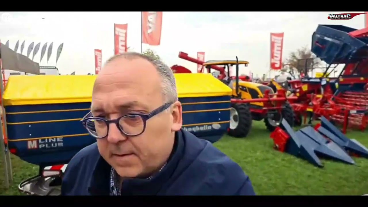 Kom kyk Bogballe se presisie kunsmisstrooiers by Valtrac South Africa by Nampo 2022.