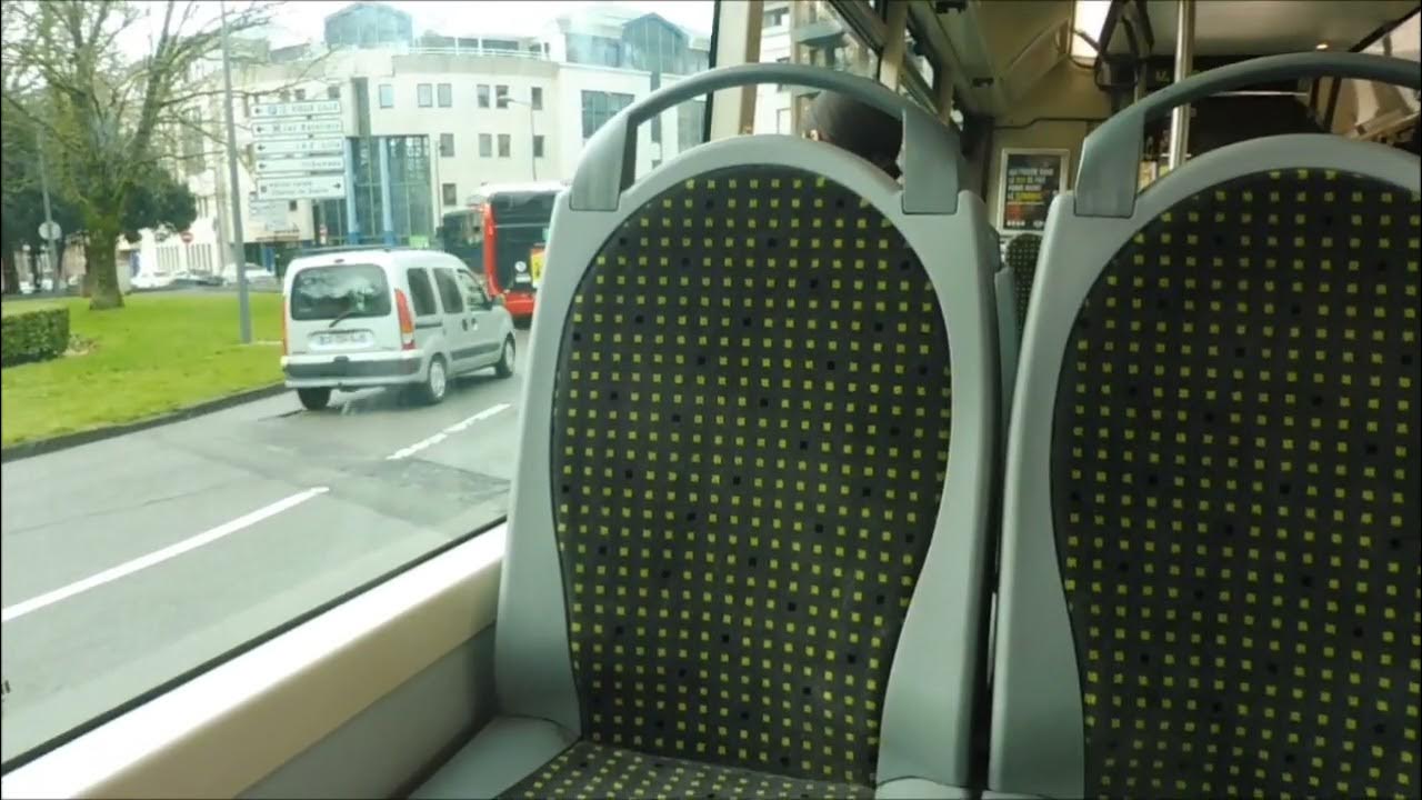 ILEVIA Un tour sur la ligne 9 dans le Vieux Lille - YouTube