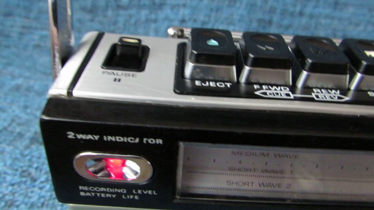 Мини Магнитола Sanyo M1700H - YouTube