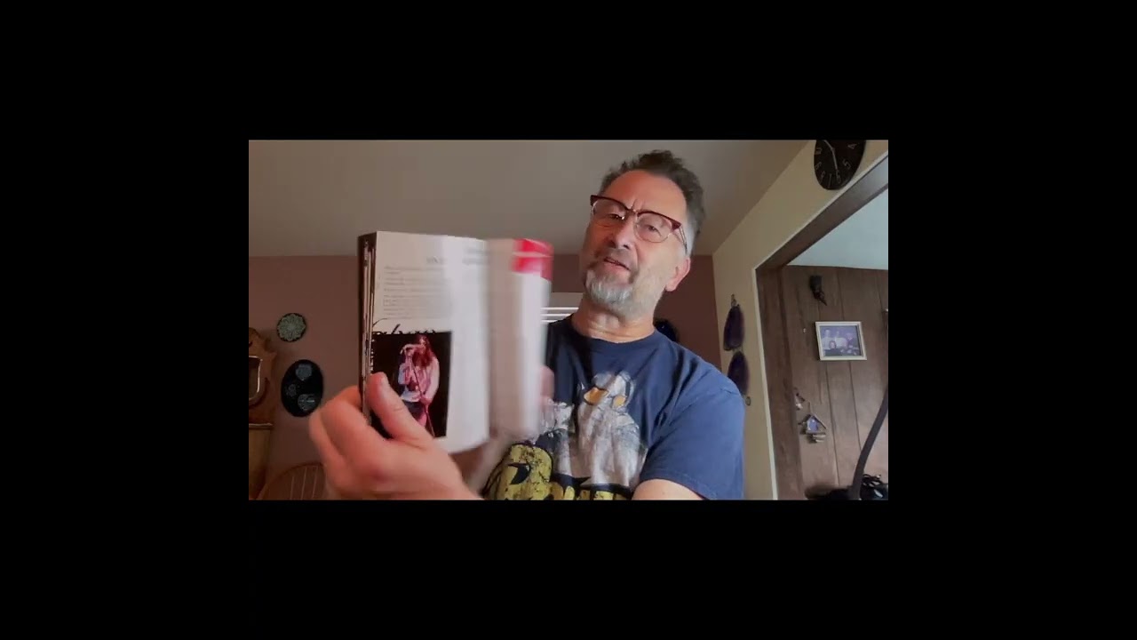 The unboxing of Deep Purple 's new box set "Made in Japan".