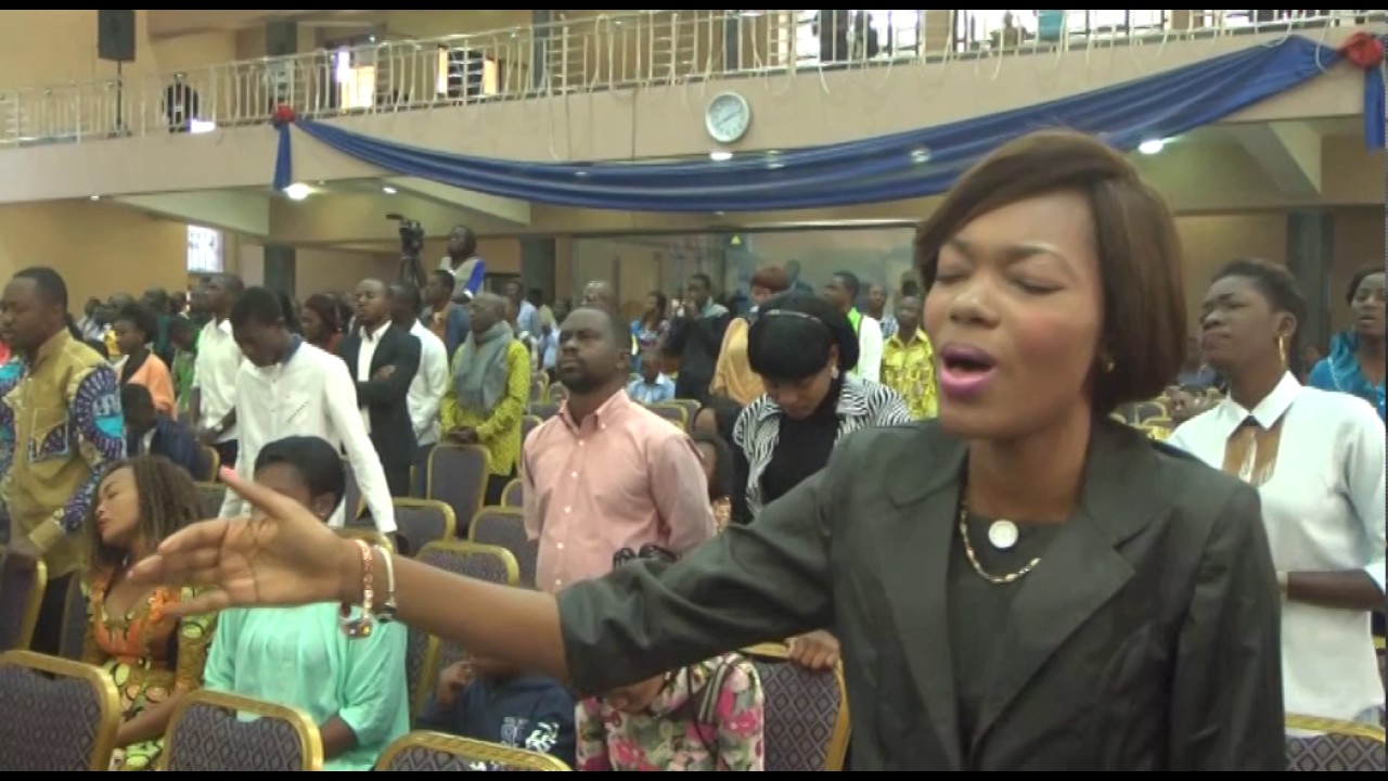 Prosterner culte La Parole Eternelle