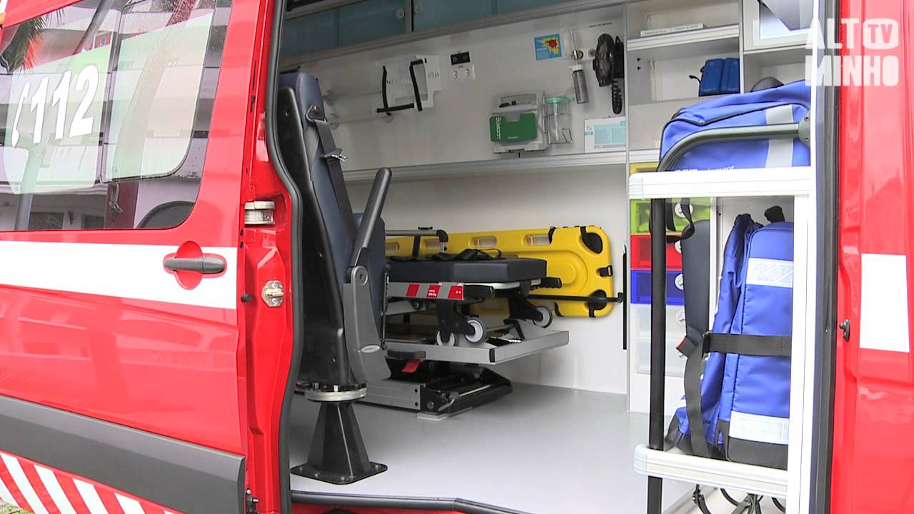 Bombeiros de Paredes de Coura recebem nova ambulância | Altominho TV