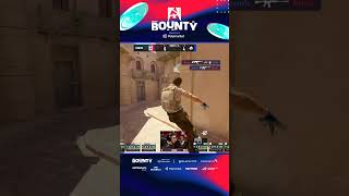 0.019 DEFUSE - zont1x TAKES THE Round BACK #blast #bounty #cs #cs2 #csgo