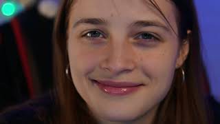 Look Into Those Honest Eyes Qoq