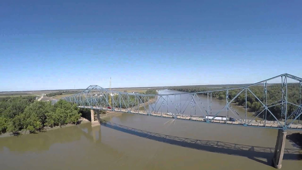Meredosia IL, Bridge 82015 YouTube