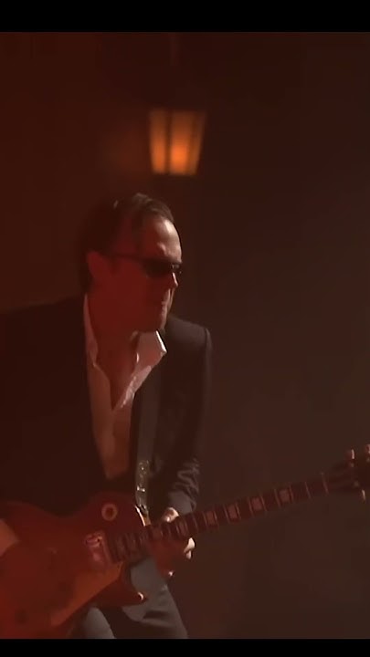 Joe Bonamassa is so good he's bonkers - Beacon Theatre Live From New