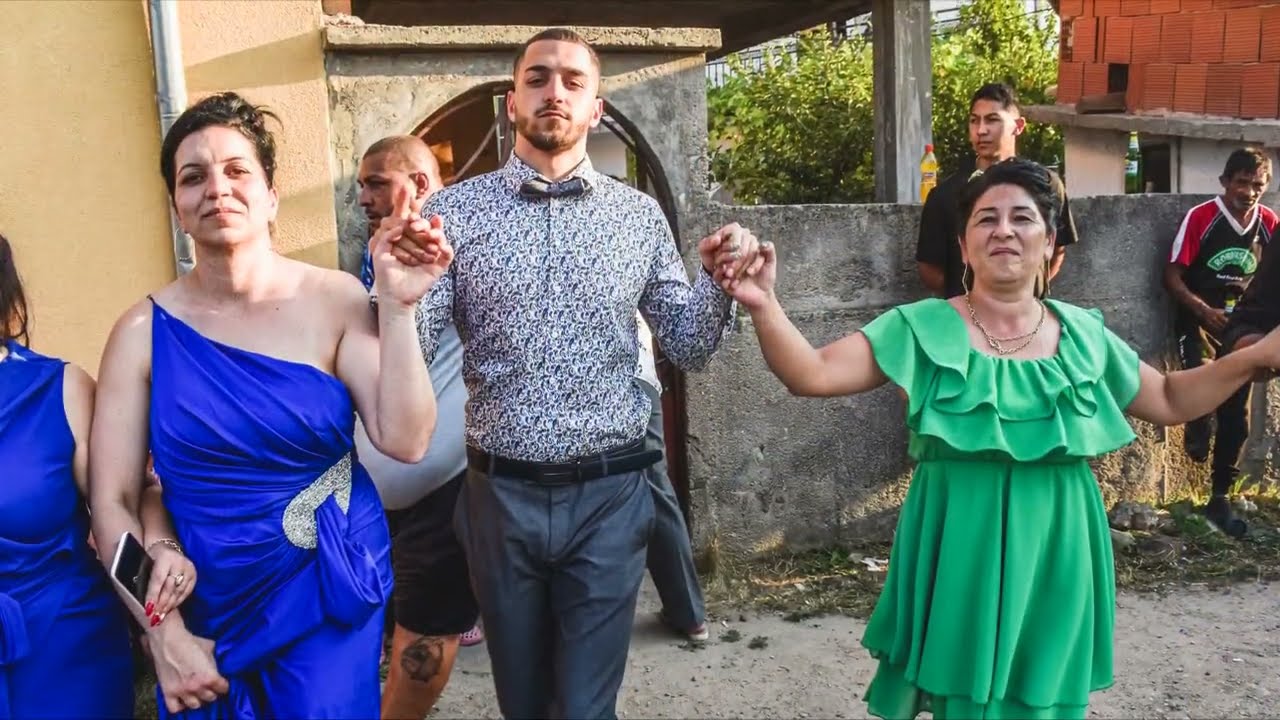 Годежът на Сандра и Оги.