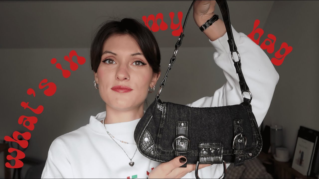 What's in my bag - édition réaliste 👜 l Vlogtobre #21