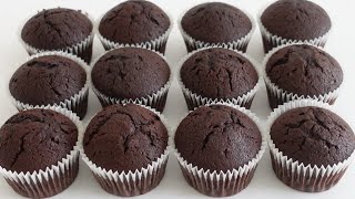 Soft Moist Light Fluffy Decadent Chocolate Cupcakes - ONE Bowl