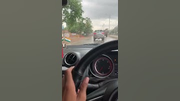 MARUTI SWIFT RAIN 🌧 DRIVING STATUS👑🖤 #shorts #carstudio #swift #status #trending