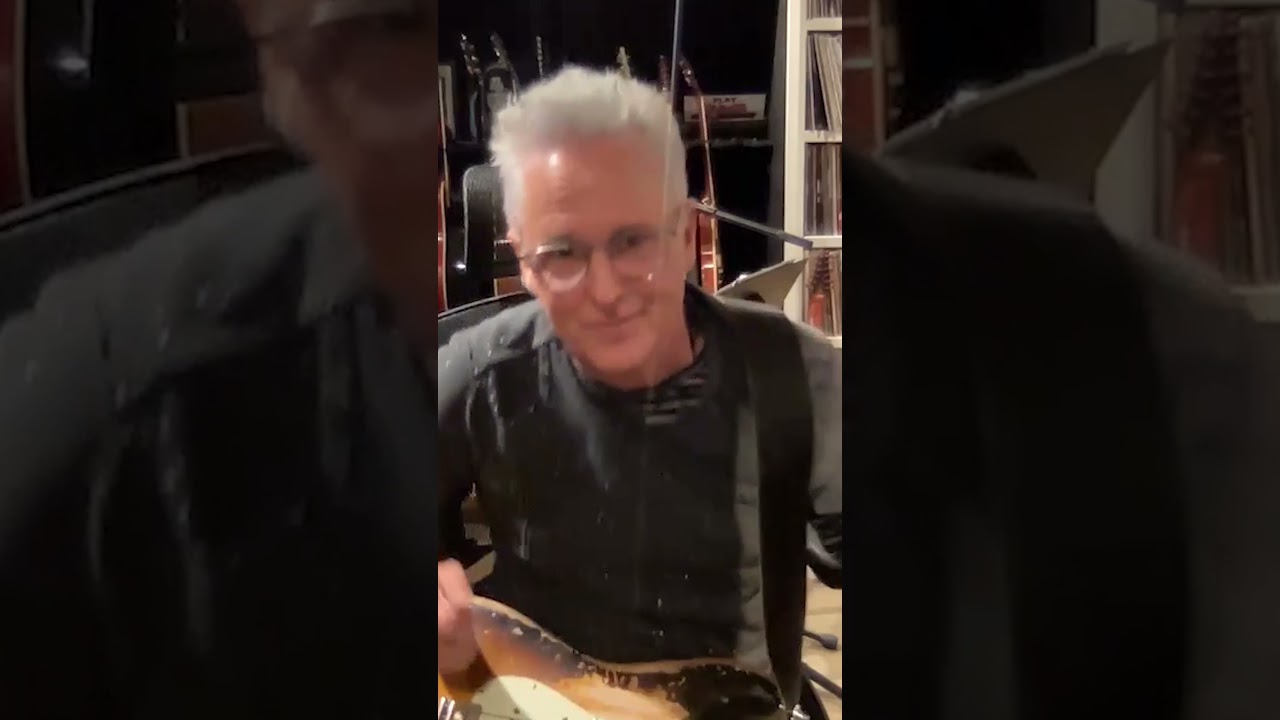 McCready SMASH Guitar! #pearljam