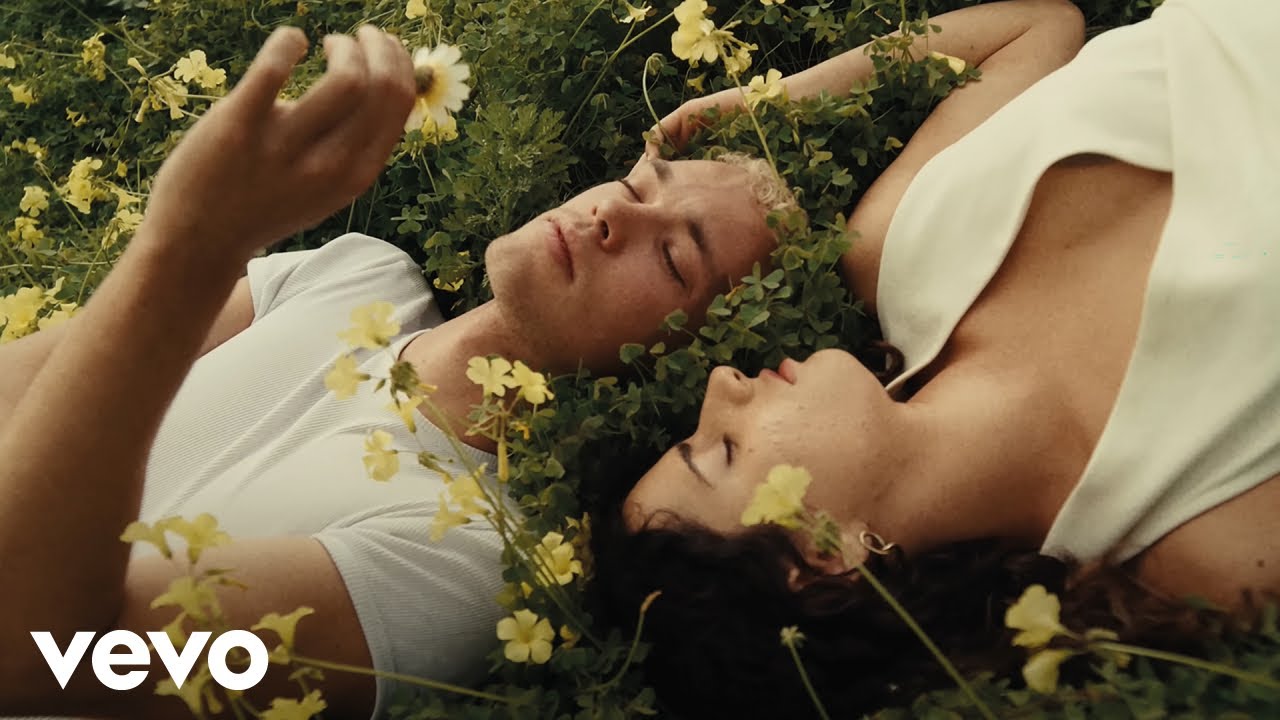 AVAION, oskar med k - Can't find you (Official Video) AVAION, oskar med k - Can't find you (Official Video)