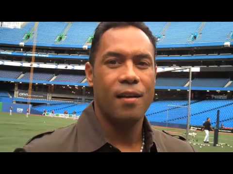 ROBERTO ALOMAR SAYS "CATCH DE TASTE"