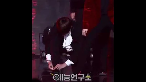 [BTS 防弹少年团] 正式演出前 突然喊卡的金泰亨！? - 天天要闻