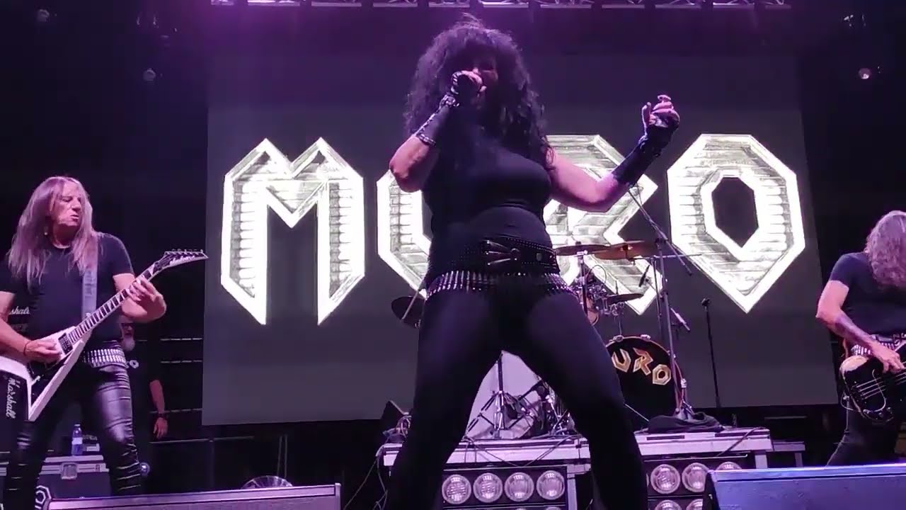 Muro (Rocksa, vocalista). XVI Tajuña Rock. Plaza Mayor. Morata de Tajuña (Rock). Sábado, 24/08/24