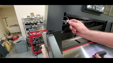 Guillotine XPC19 PRO - Adjust Paper Clamp Height